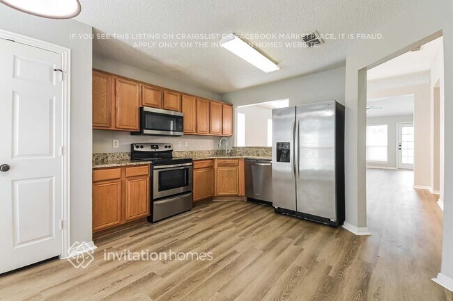 Building Photo - 1044 Waterview Dr
