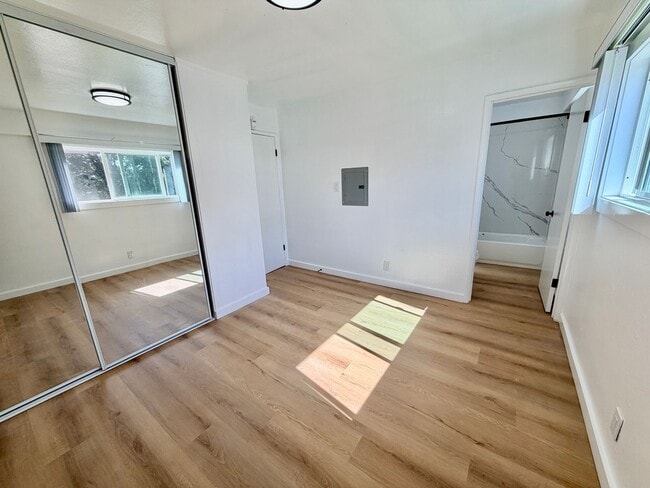 Building Photo - Newly Remodeled 1BD/1BA Near Del Norte BART w/ Parking & Modern Finishes | El Cerrito