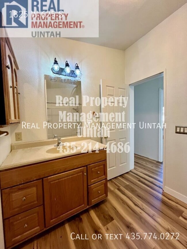 Building Photo - 1825 W 625 S