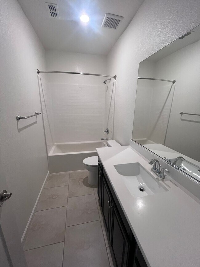 Building Photo - BEAUTIFUL HOME IN WESTPARK!!