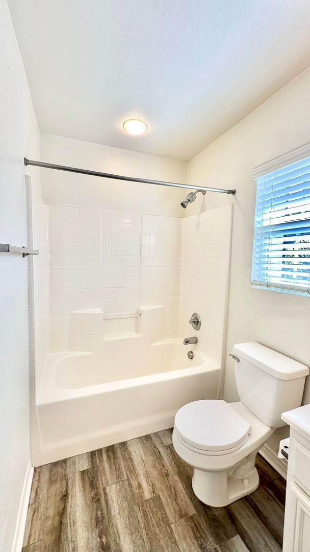 Building Photo - Wonderful & Updated Two-Story in the Quiet and Peaceful Wanis View Estates Community of Oceanside!