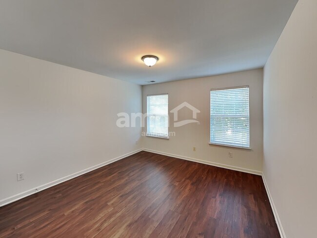 Building Photo - 4996 Amethyst Dr