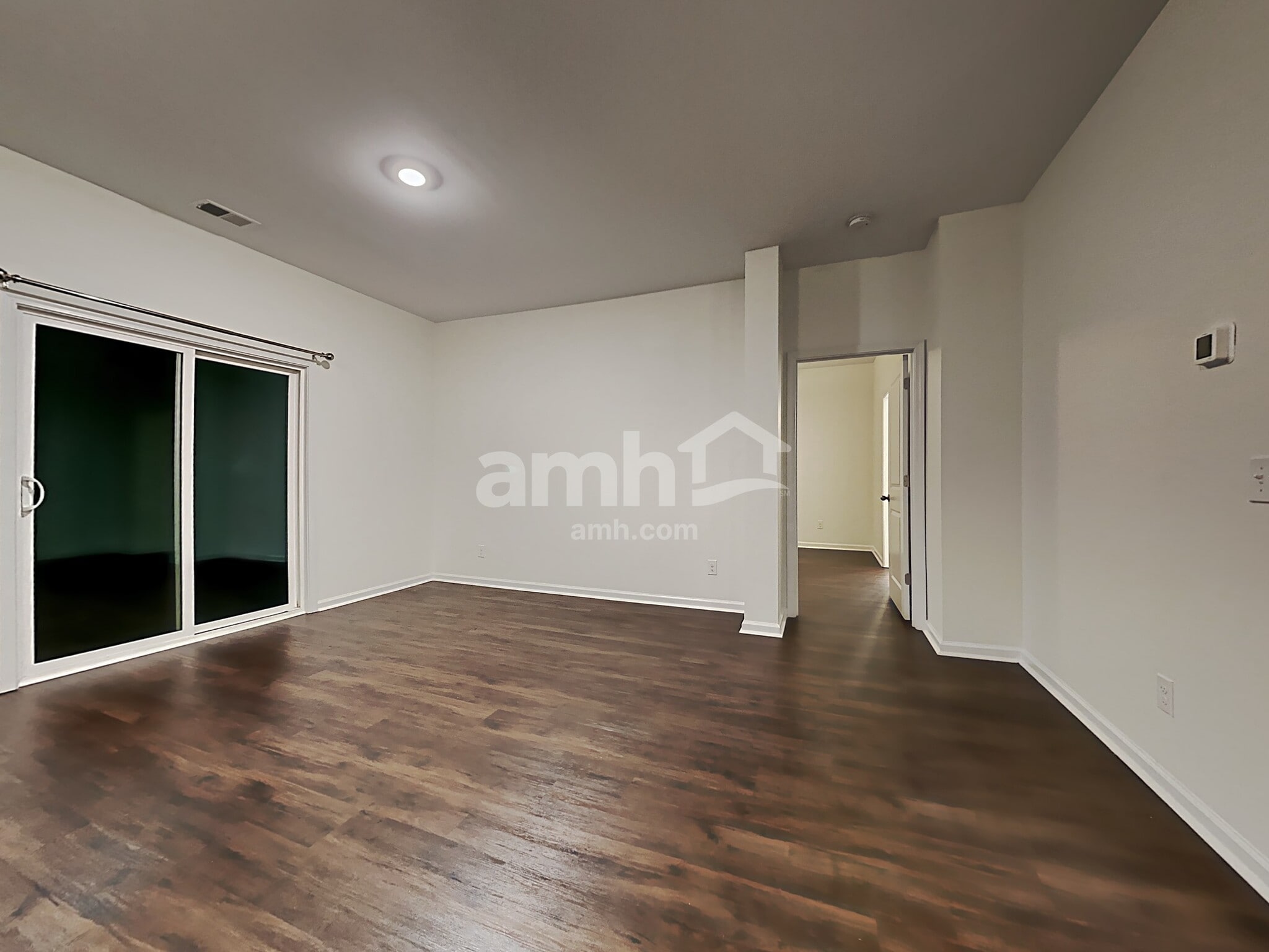 Building Photo - 275 Hogan Dr