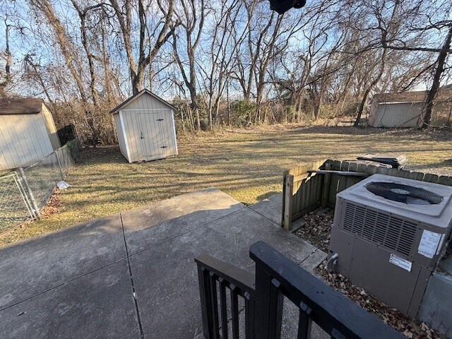 Building Photo - 1118 N Tennessee Blvd