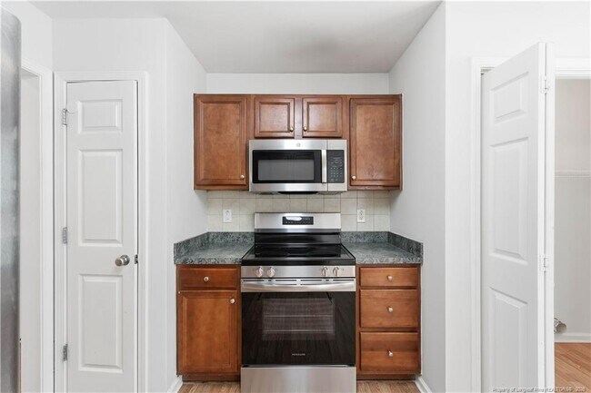Building Photo - 2305 Gray Goose Loop
