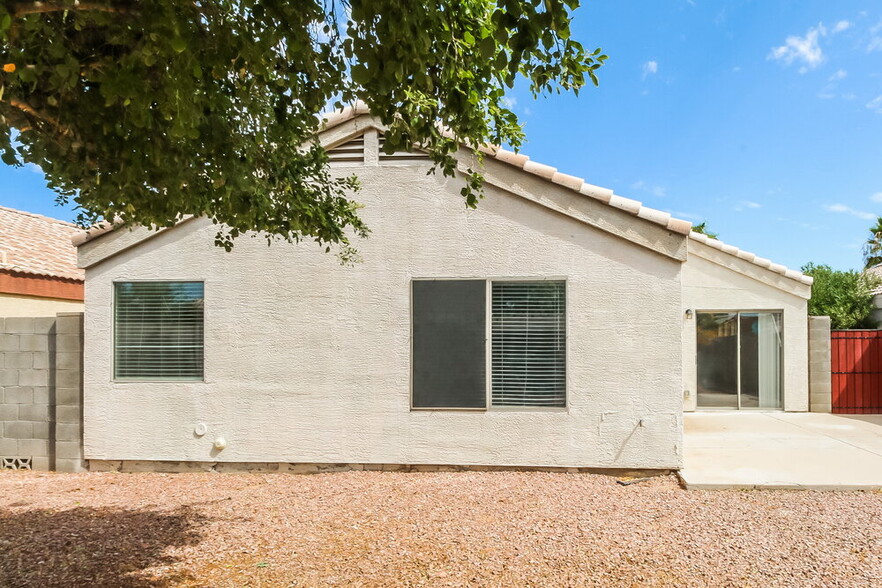 Building Photo - 1231 W 17th Ave
