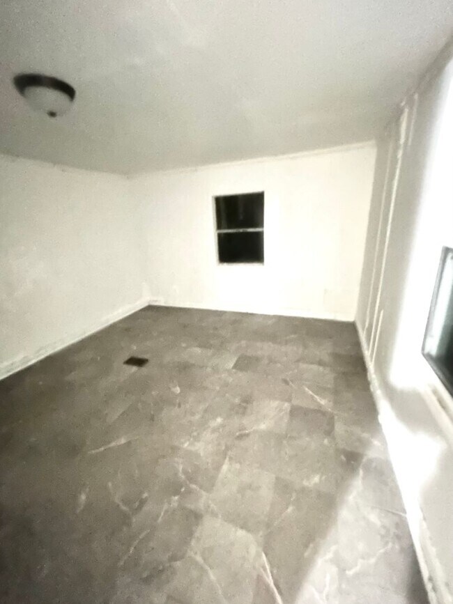 Building Photo - Available Now! Rent this affordable 3 bedroom home in Aiken!