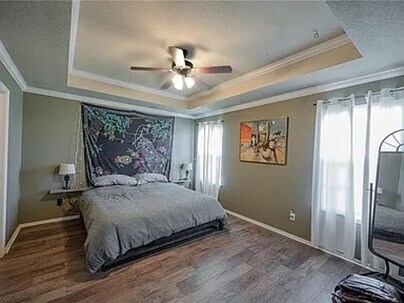 Building Photo - 1652 N Oakhaven Pl