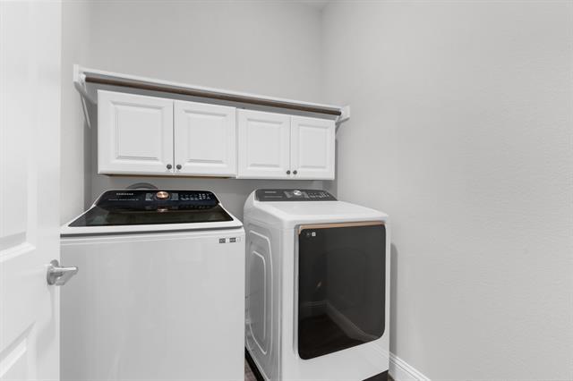 Building Photo - 1615 Sweetwater Wy