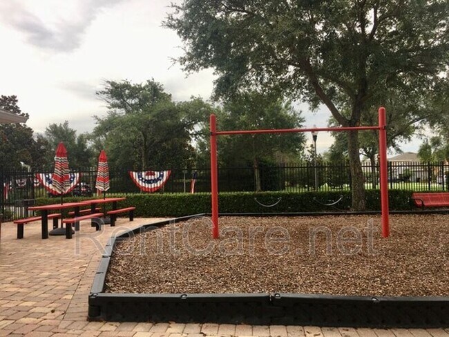 Building Photo - 420 Moss View Cir