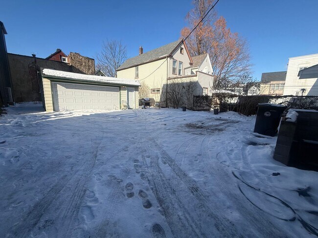 Building Photo - 1928-1930 E 123rd Street