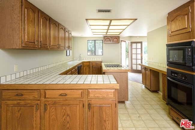 Building Photo - 2624 30th St