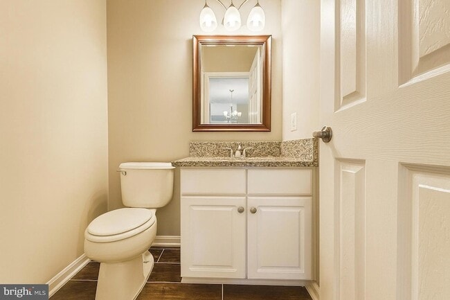 Building Photo - 44180 Shady Glen Terrace