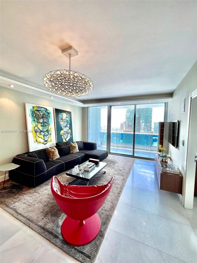 Building Photo - 200 Biscayne Blvd Way