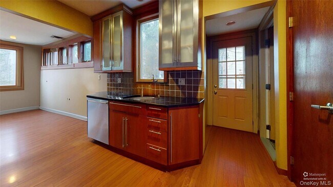 Building Photo - 11 Rockhill Rd