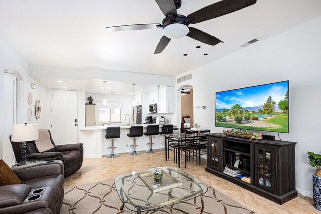 Building Photo - 67242 Cumbres Ct
