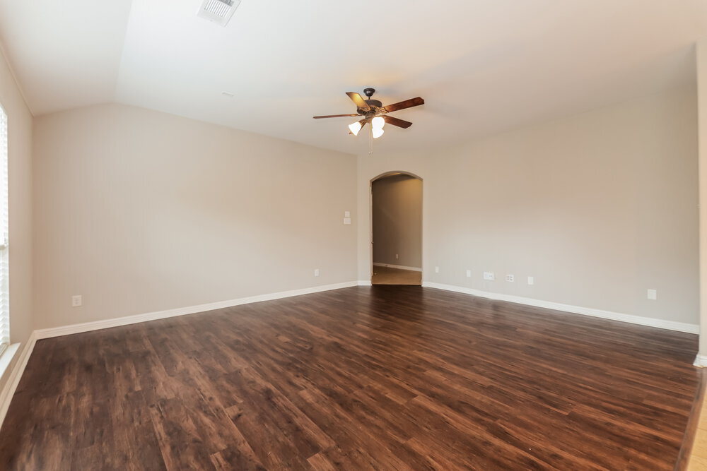 Building Photo - 1404 Nightingale Dr