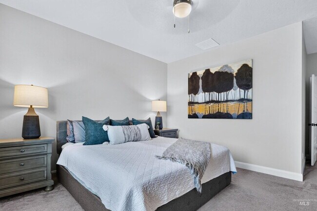 Building Photo - Beautiful South Meridian Home