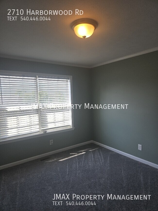 Building Photo - 2710 Harborwood Rd