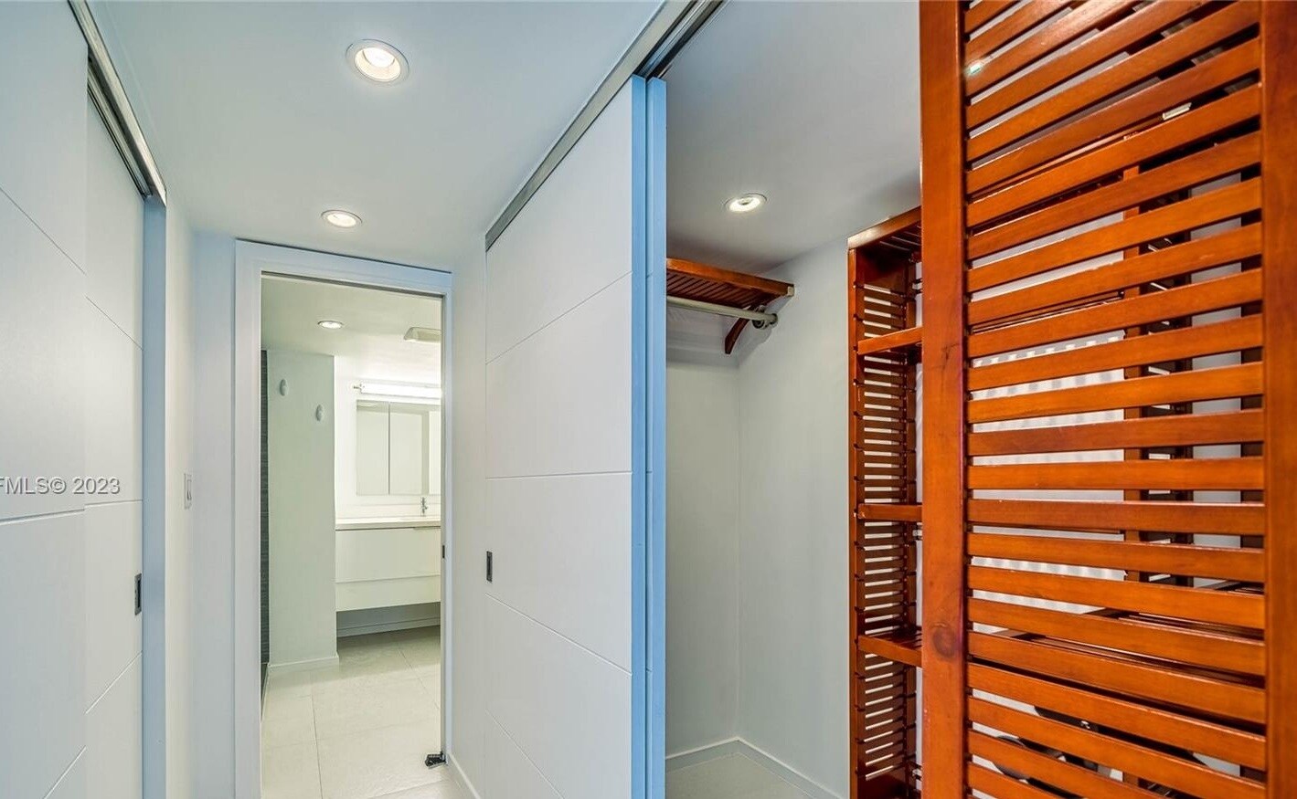 Building Photo - 555 NE 15th St