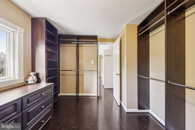 Building Photo - 5301 Goldsboro Rd