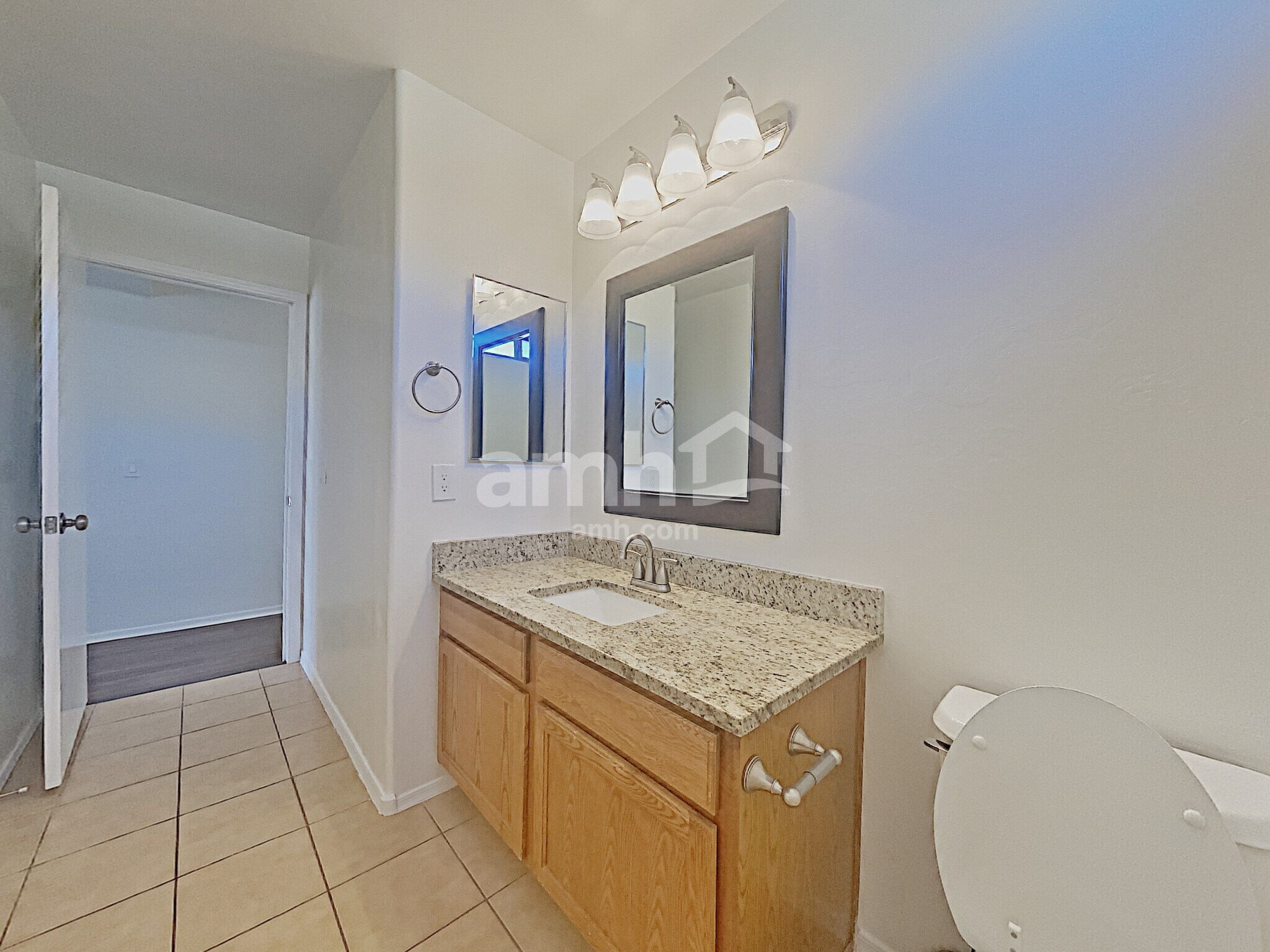 Building Photo - 11062 W Willow Field Dr
