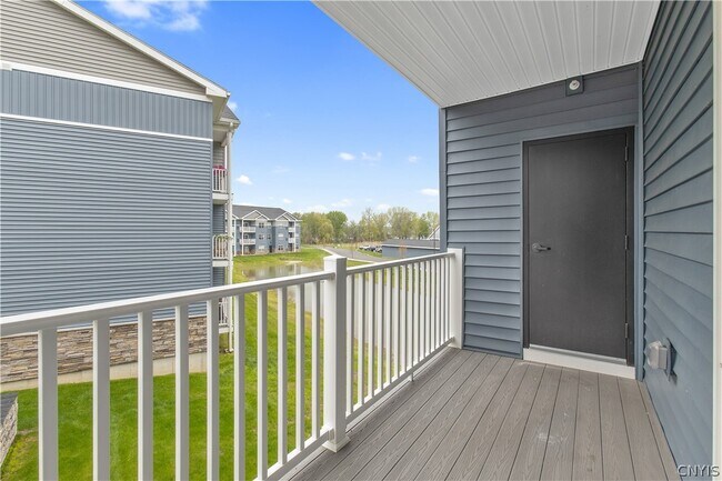 Building Photo - 15 Loso Dr