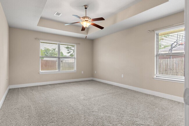 Building Photo - 4599 Belvedere Circle