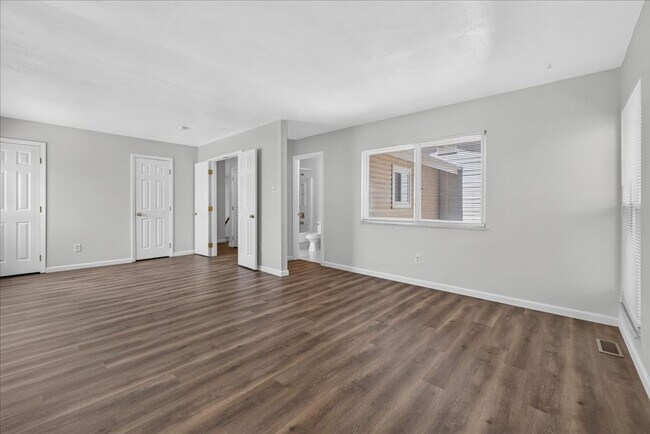 Building Photo - 18 Spring Song Ct