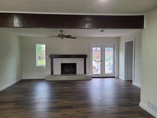 Building Photo - 4318 Jenny Ln