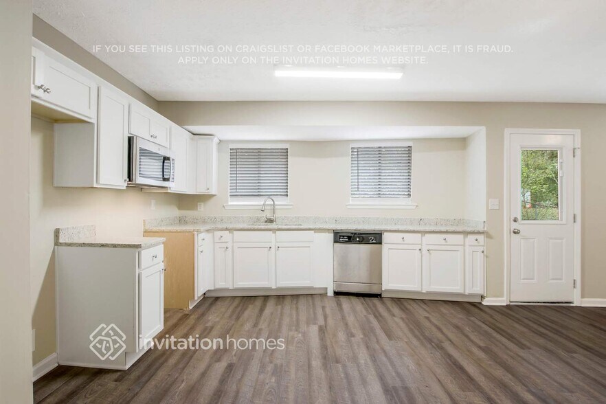 Building Photo - 4421 Blackbirch Ln