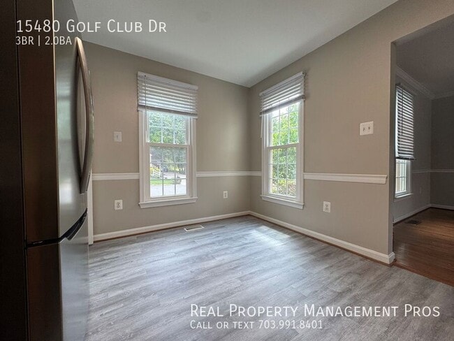 Building Photo - 15480 Golf Club Dr