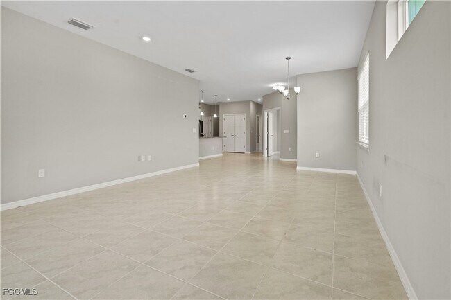 Building Photo - 4165 Bloomfield St