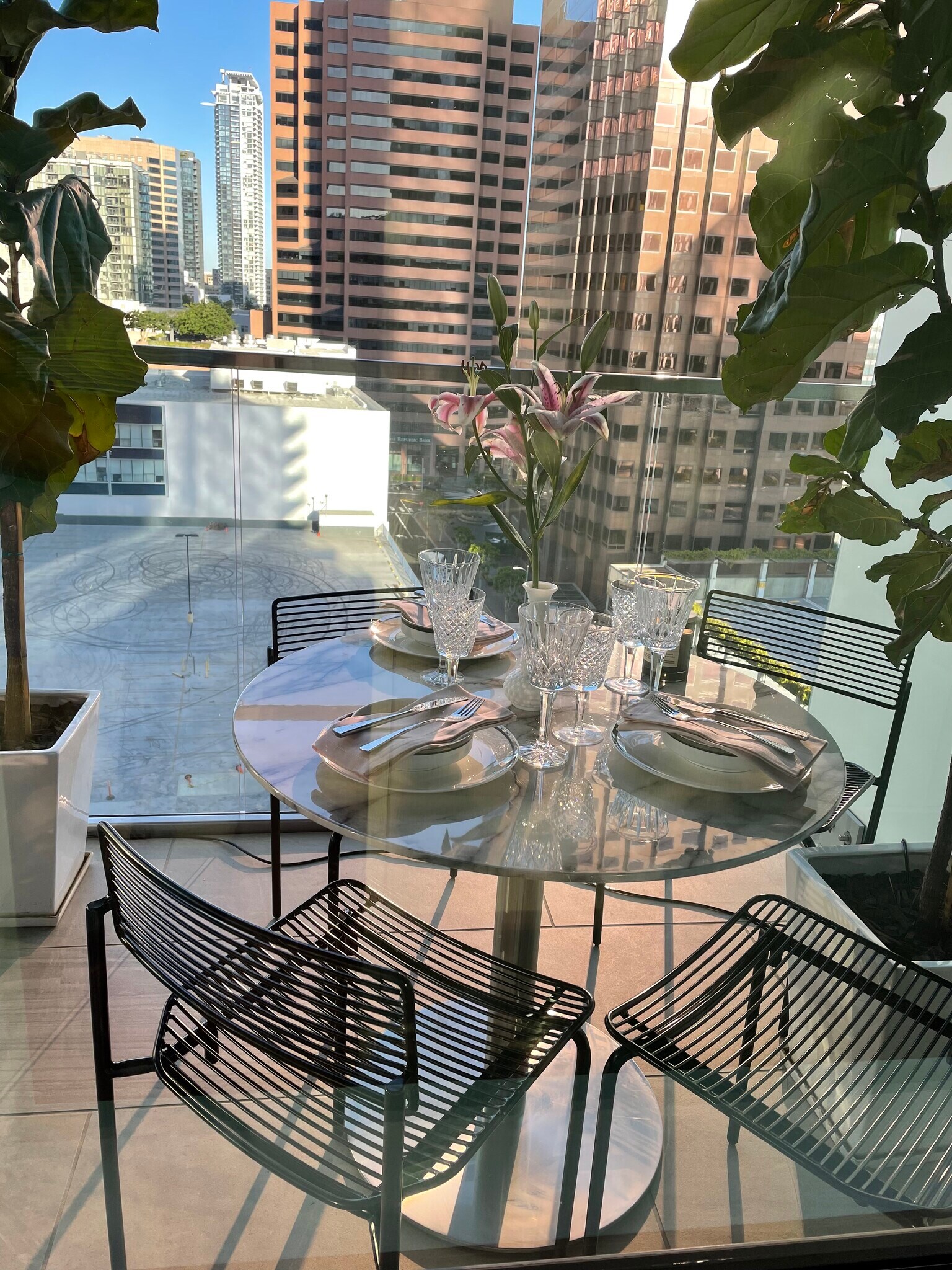 Building Photo - 877 Francisco St