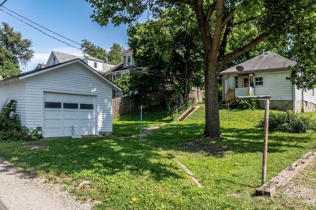 Building Photo - Remodeled 2-Bedroom Bungalow with Detached Garage & Large Backyard