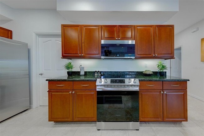 Building Photo - 642 Wells Ct