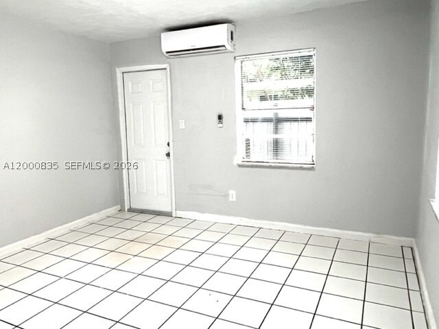 Building Photo - 504 N 57th Ave