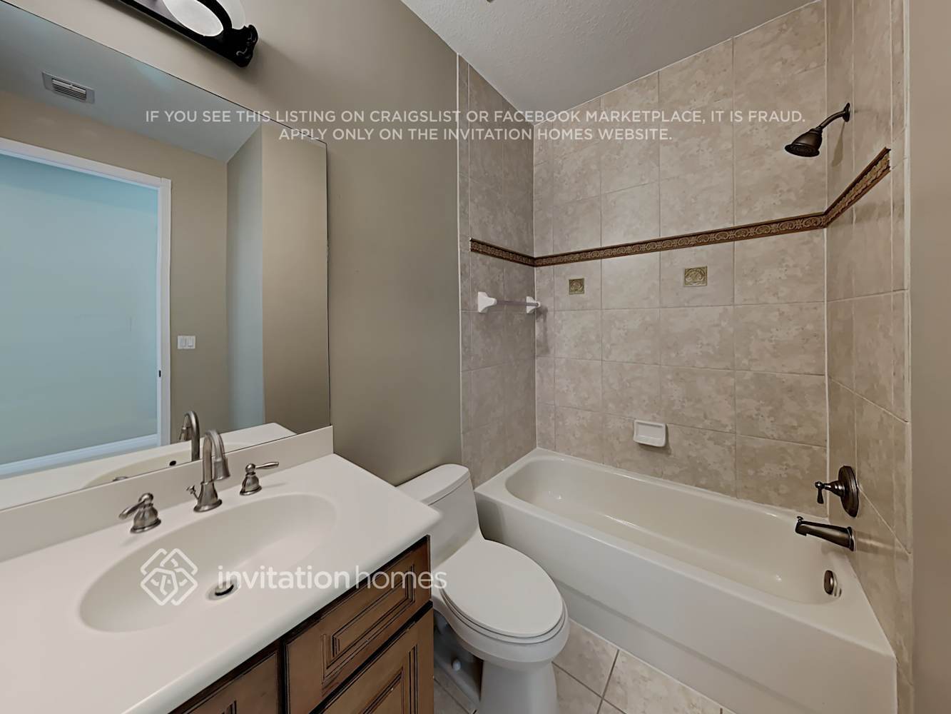 Building Photo - 716 NW 83rd Pl