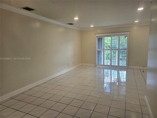 Building Photo - 7670 SW 152nd Ave