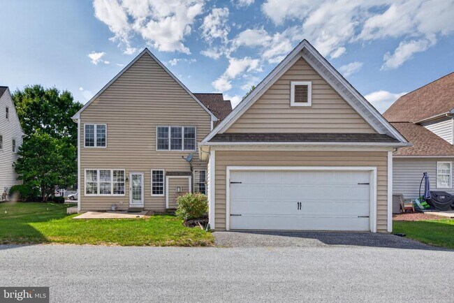 Building Photo - 1417 Hammock Way