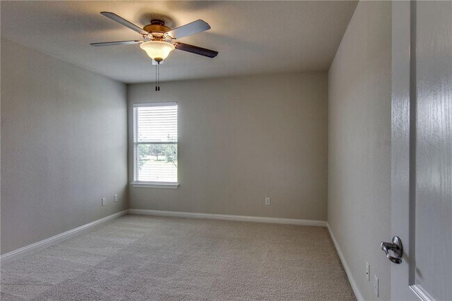 Building Photo - 703 Wood Mesa Ct