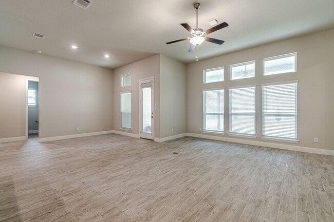 Building Photo - 32188 Cardamom Wy
