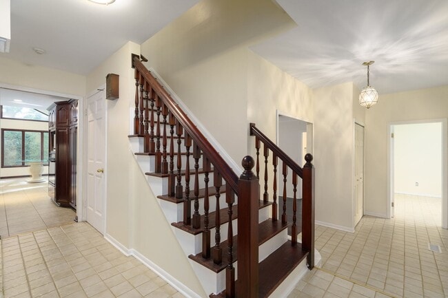 Building Photo - 2377 Williamstown Ct