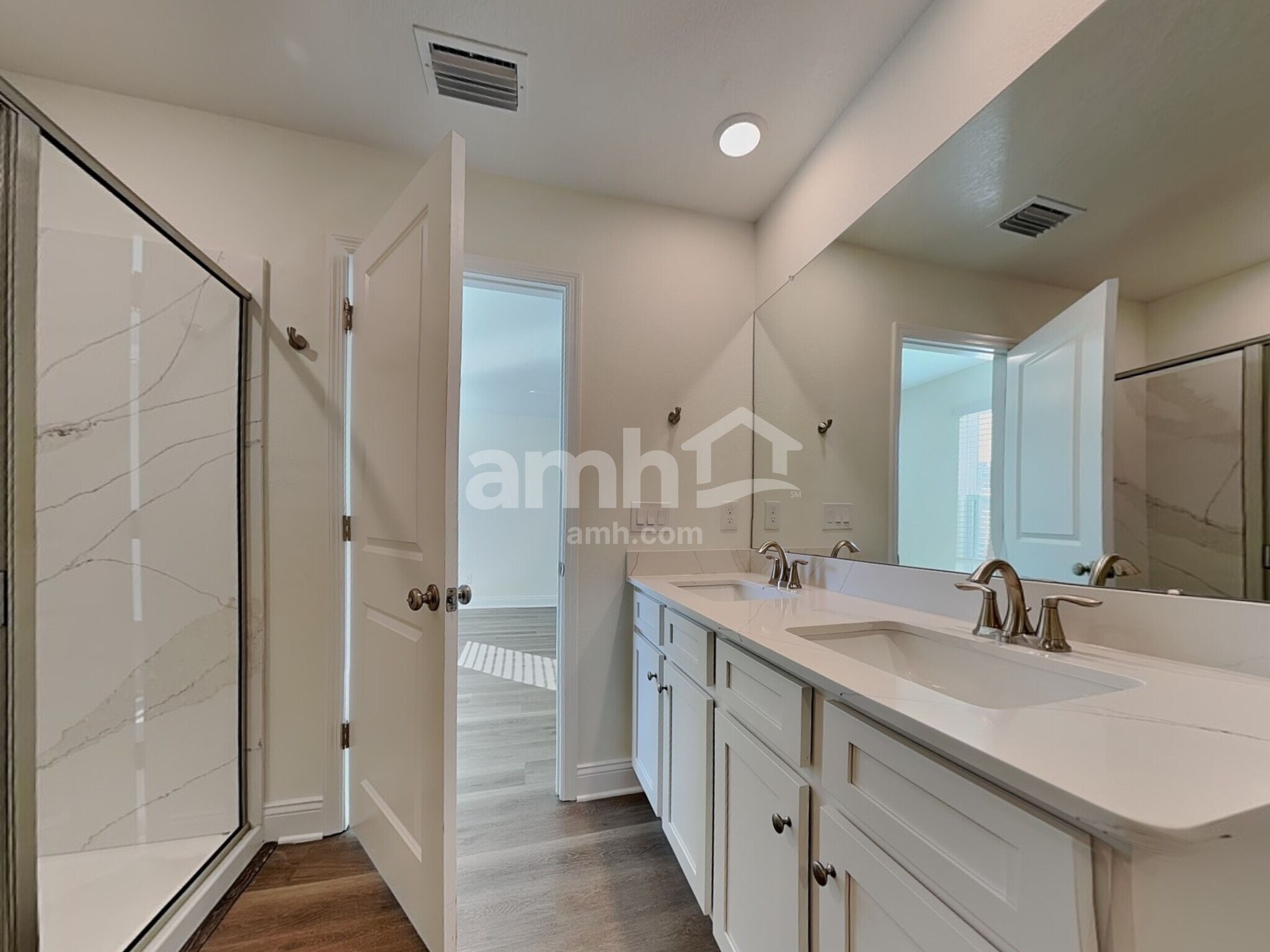 Building Photo - 2531 Feather Crst Dr