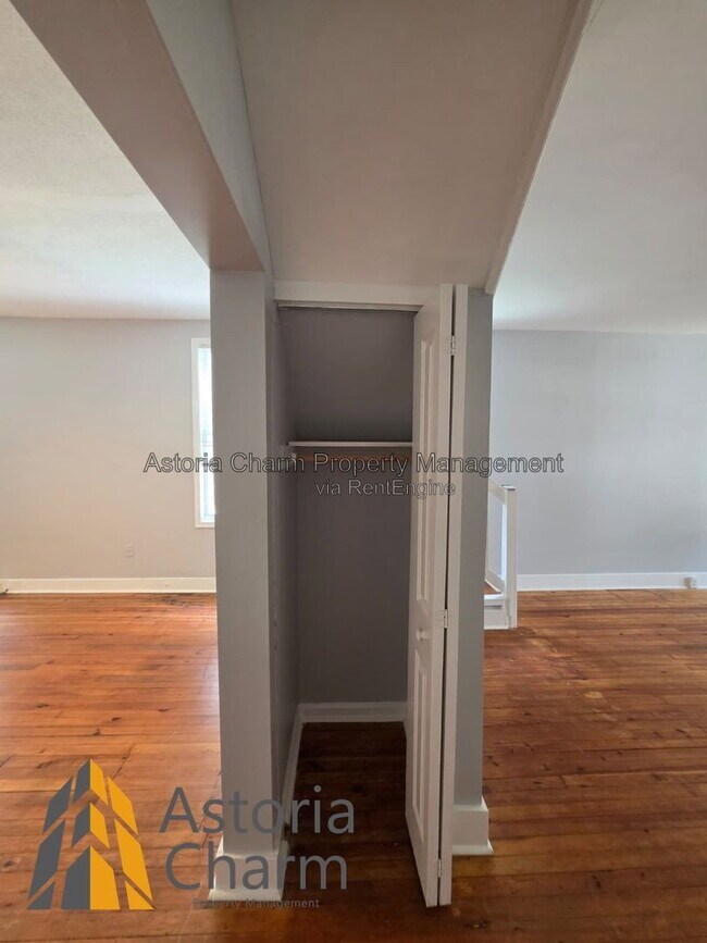 Building Photo - 607 E 41st St
