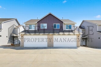 Building Photo - 4515 E 45th St N