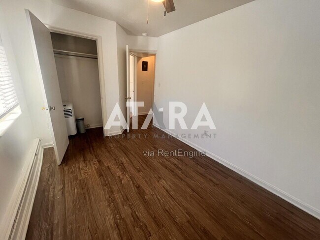 Building Photo - 177 W 300 N