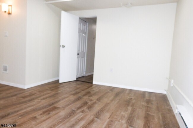Building Photo - 89 Van Riper Ave