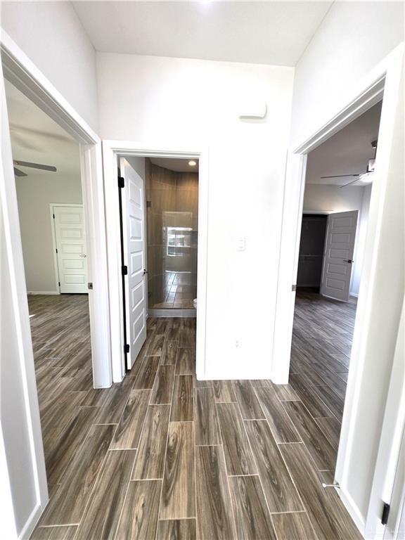 Building Photo - 15 W Daffodil Ave