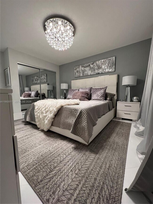 Building Photo - 1266 S Military Trail